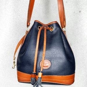 VTG Dooney & Bourke Crossbody Bag Navy Leather Bucket  Bag Drawstring Purse